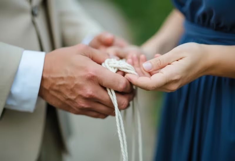 Was ist Handfasting? - BREEDIA