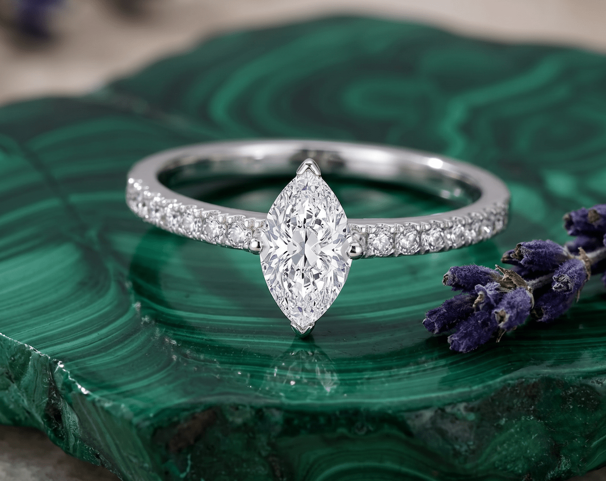 Marquise Diamant Verlobungsringe - BREEDIA
