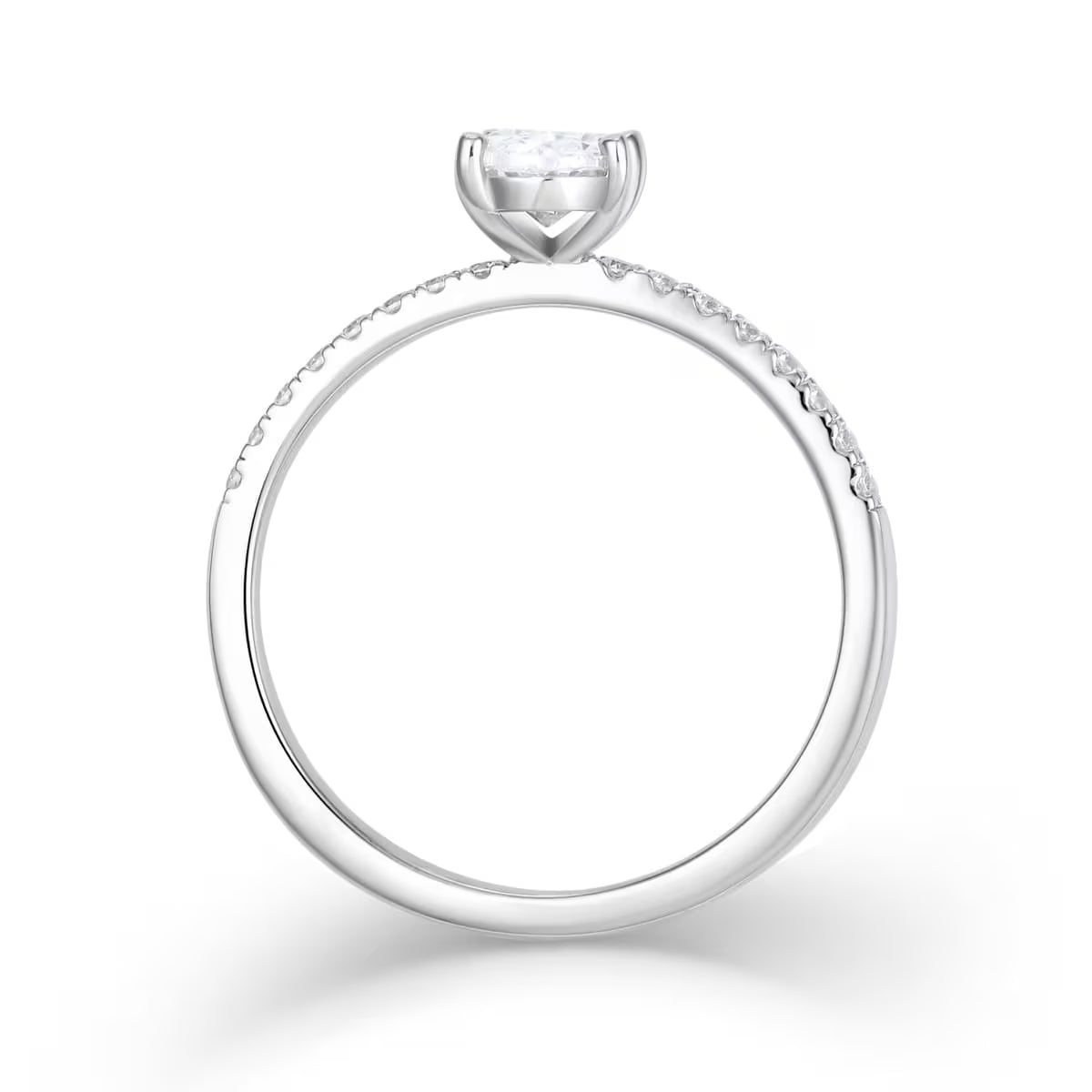 Ovaal pavé 1,16 ct. met labdiamant