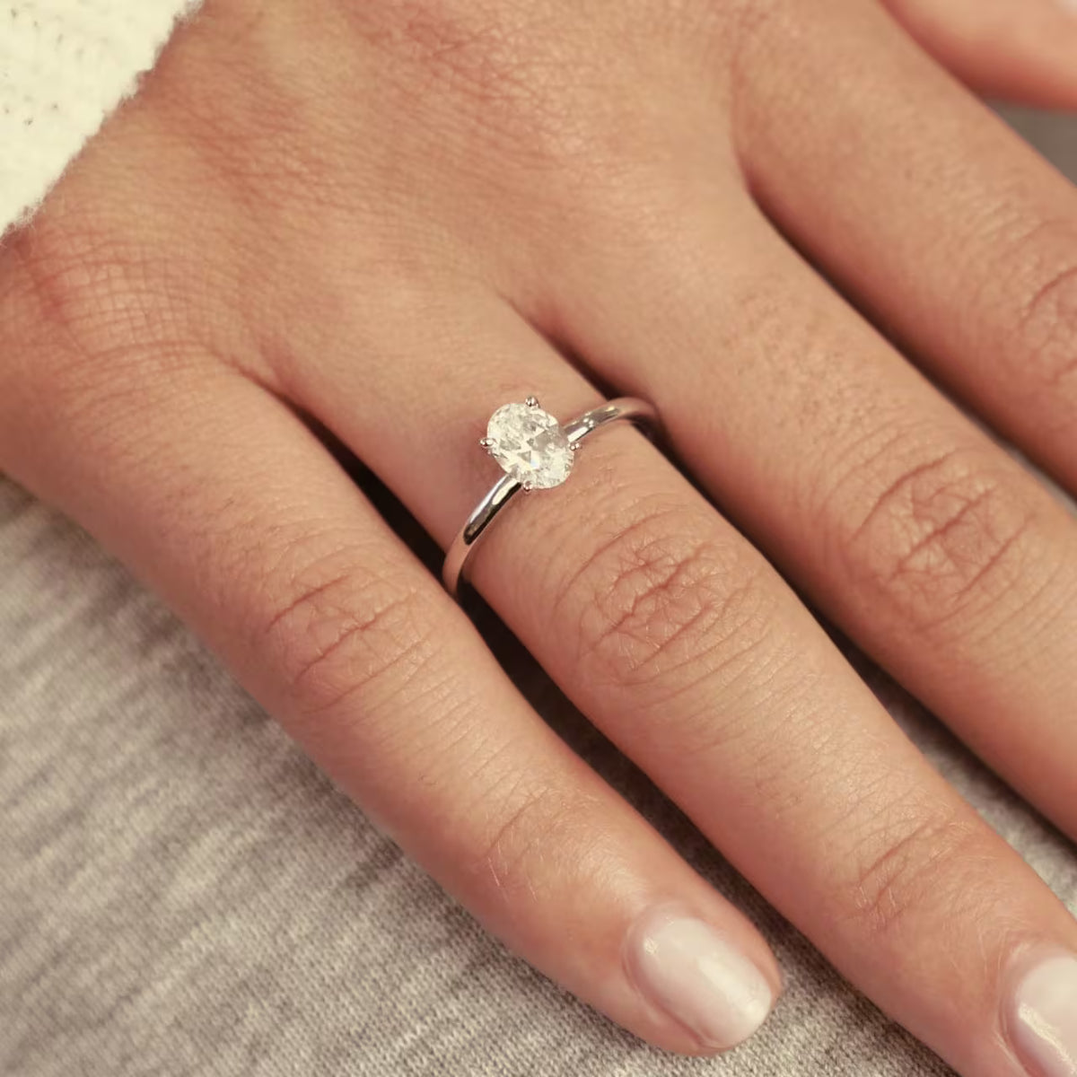 Klassiek ovaal 1,00 ct. met labdiamant