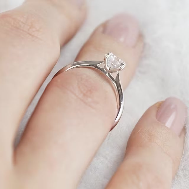 Maja 0,70 ct. labdiamant